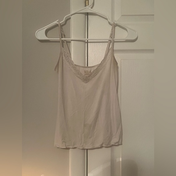 ASO Elena Gilbert Cami - Picture 1 of 9